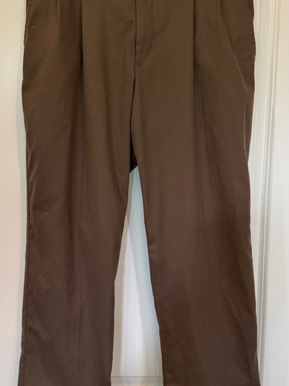 Dockers Waterless Classic Men's Brown Straight-Leg Pants